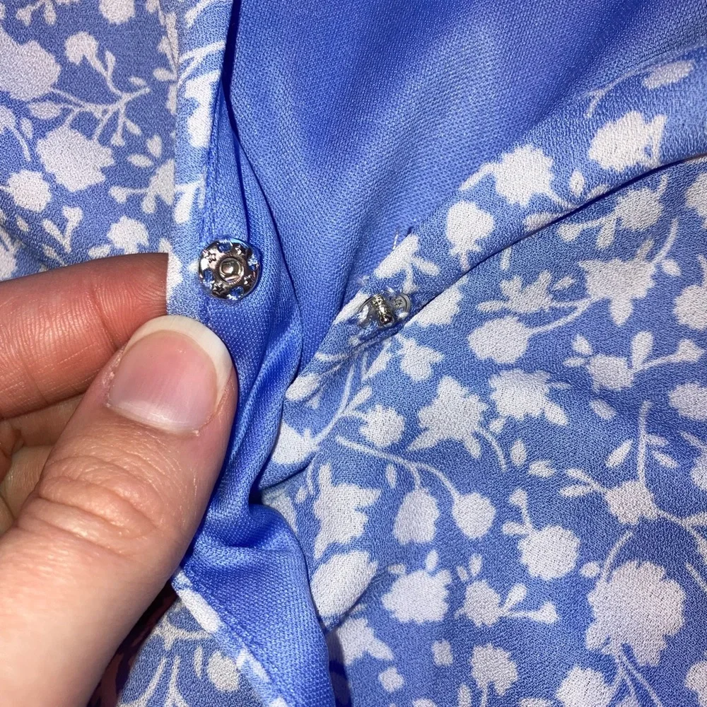 ✨3/15 Sienna sky blue floral faux wrap dress XSmall - Picture 7 of 8